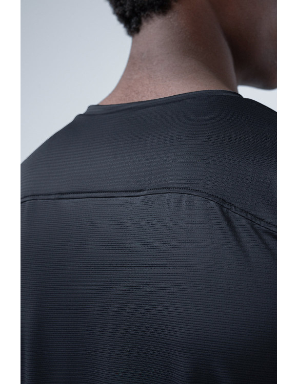 T-shirt Técnica Gobik TECH SOLID Homem MAGNET