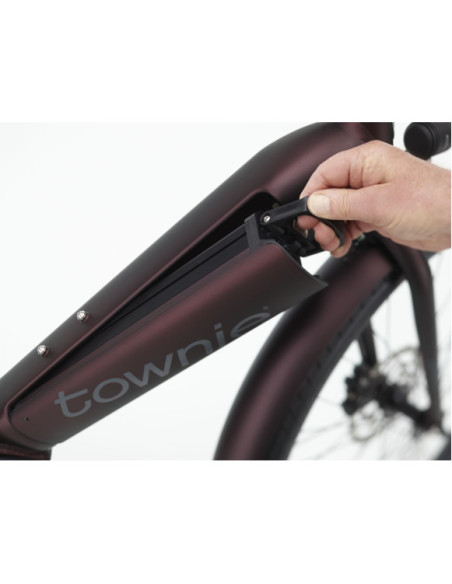 Townie Path Go! 10D EQ Step-Over 2025